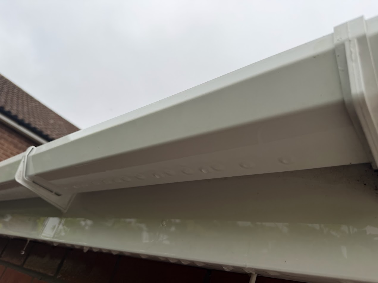Gutter and fascia cleaning in Grimsby